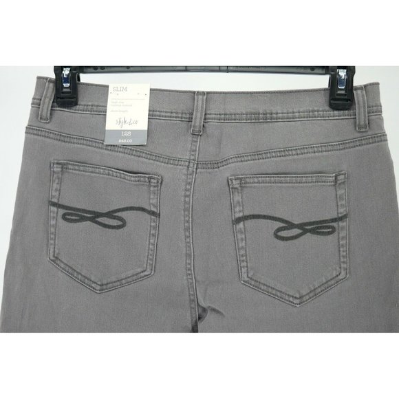 Tummy-Control Slim-Leg Jeans Style & Co Size 12 - Picture 4 of 6